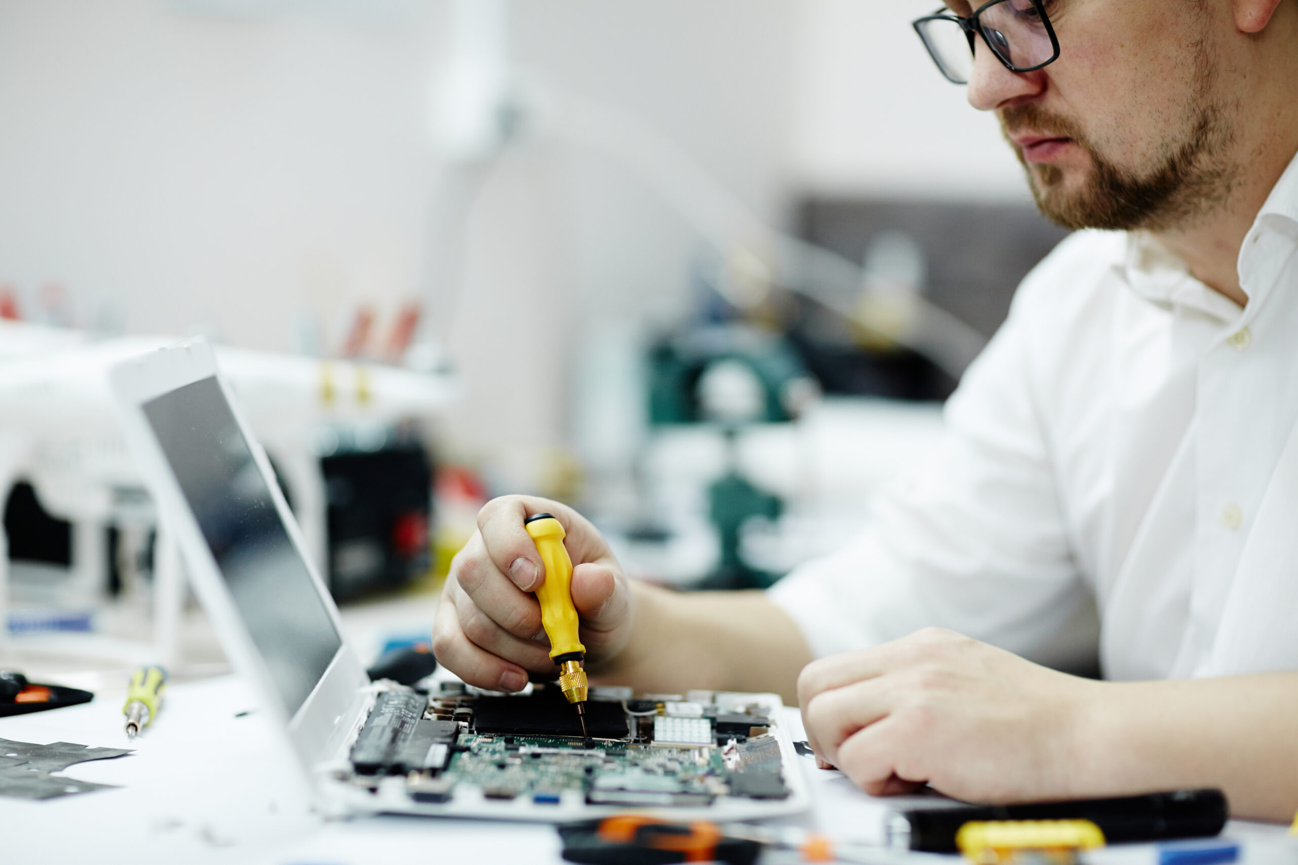 Formazione TECNICO INFORMATICO | AIV Formazione Verona